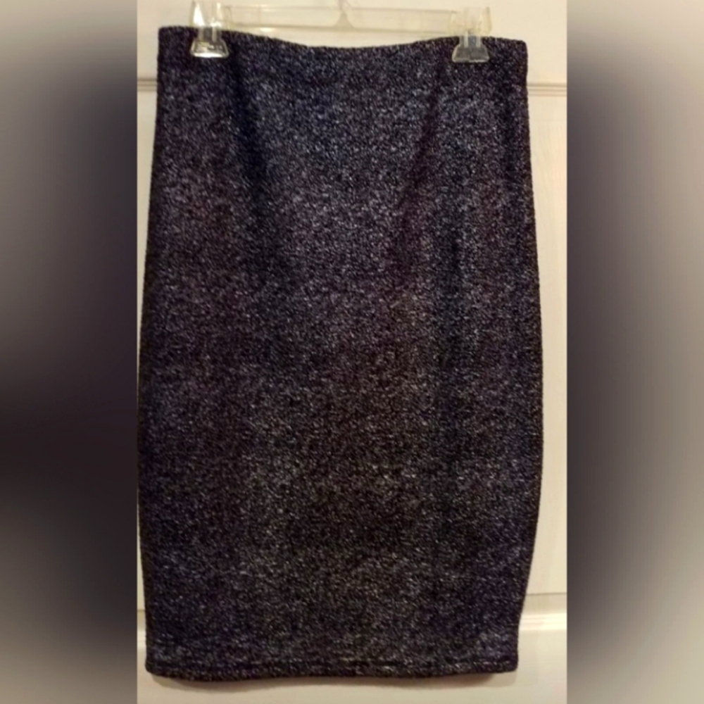 Black with Silver Speckles Long Pencil Skirt Size Medium